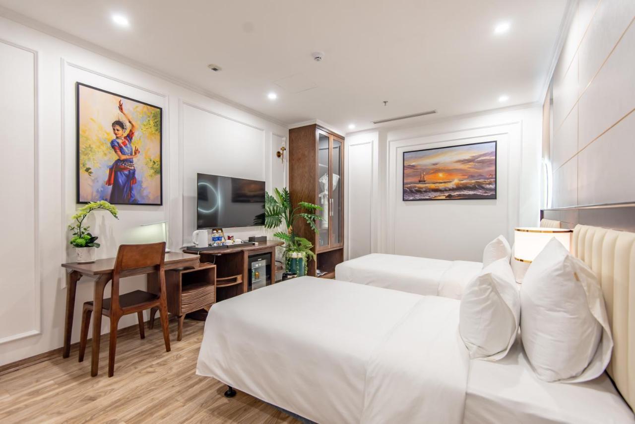 Reyna Luxury Hotel & Spa ハノイ市 エクステリア 写真
